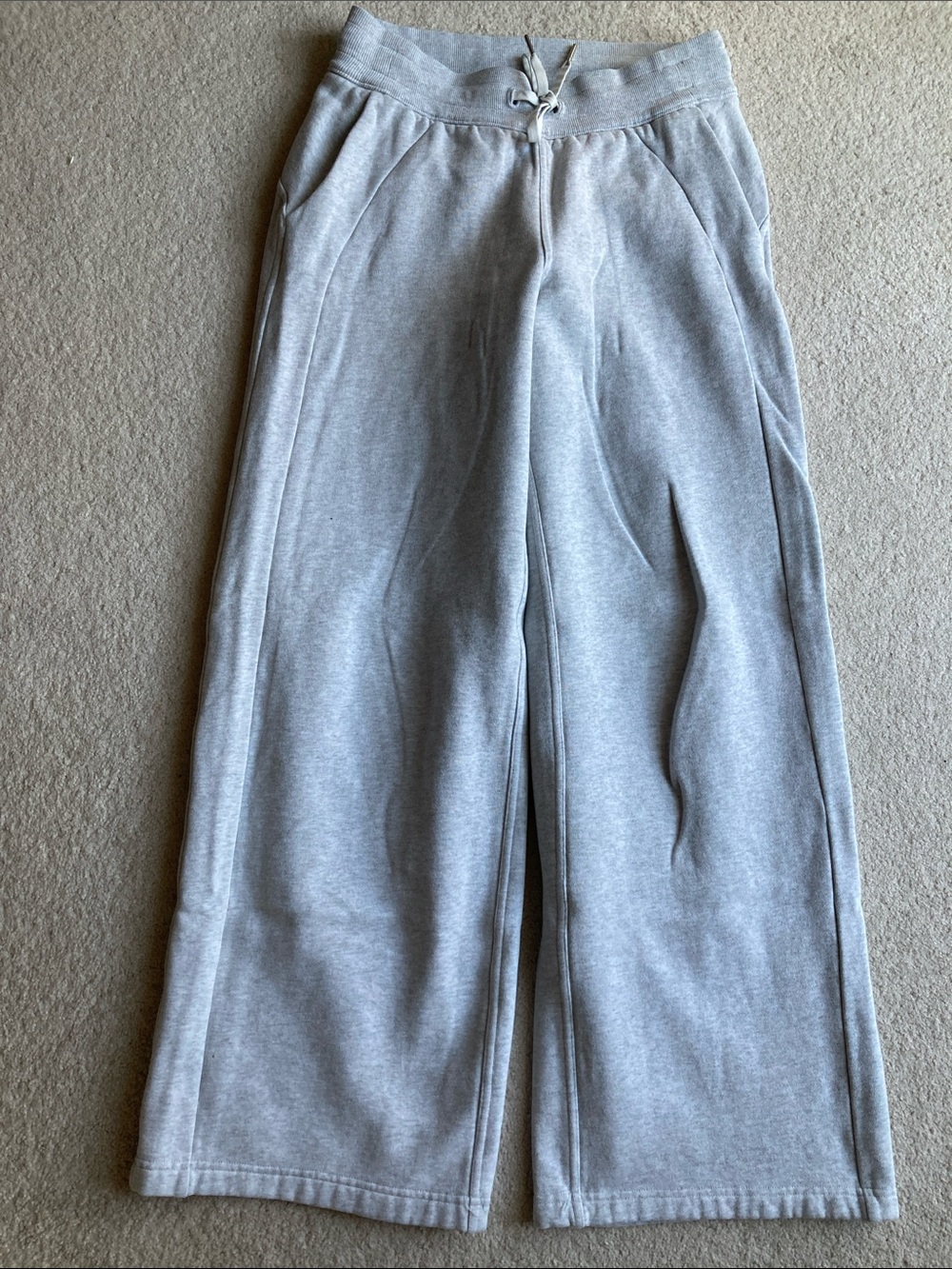Lululemon scuba mid-rise wide leg pant in heathered core ultra light grey W5FV7S